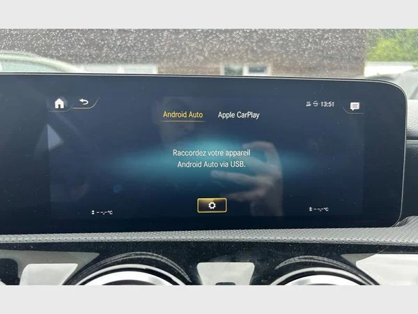 Mercedes-Benz A 180 (2022) — foto 10 van 26