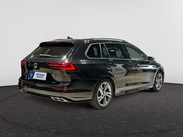 VOLKSWAGEN Golf VIII SW (2024) — foto 22 van 28