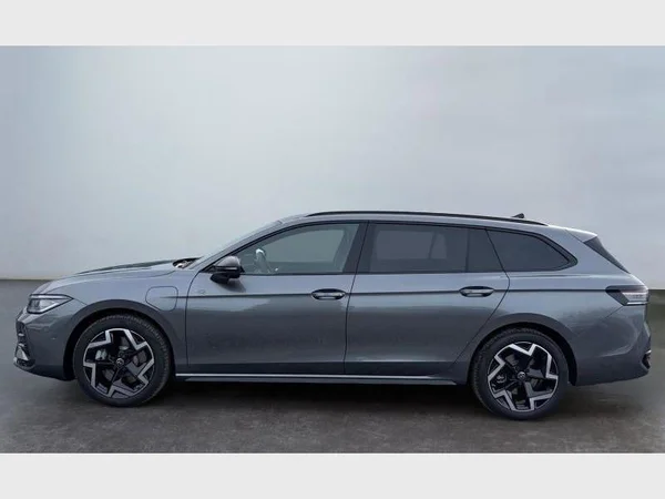 Volkswagen Passat Variant eHybrid (2026) — foto 23 van 29