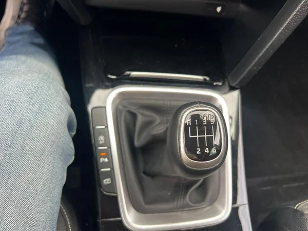 KIA XCeed (2023) — foto 17 van 27