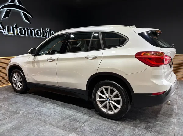 Bmw X1 (2017) — foto 18 van 26
