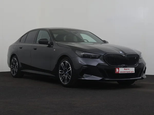 BMW i5 (2024) — foto 30 van 35
