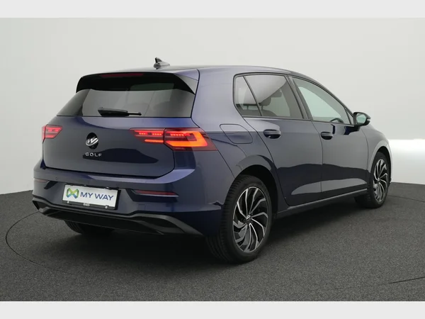 VOLKSWAGEN Golf VIII (2023) — foto 10 van 27