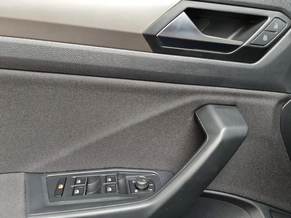 VOLKSWAGEN T-Roc (2021) — foto 7 van 22