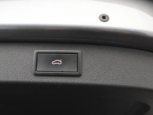 SKODA Kodiaq (2024) — foto 2 van 32