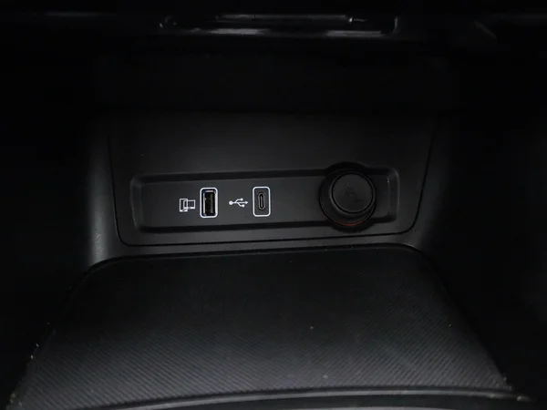 MG ZS EV (2023) — foto 17 van 43
