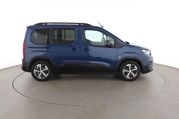Peugeot Rifter (2022) — foto 13 van 16