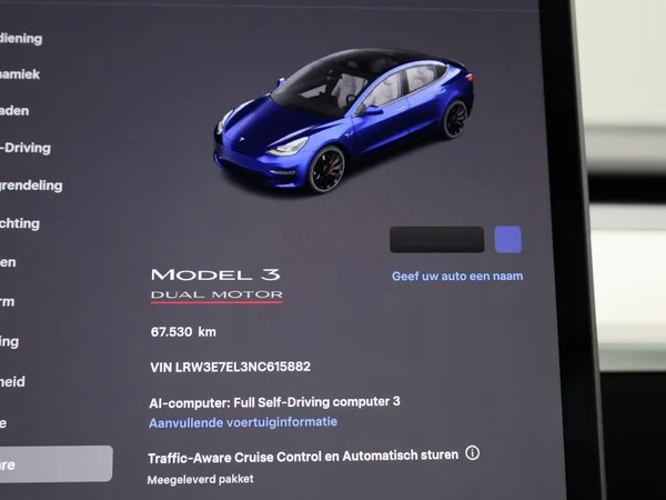 Tesla Model 3 (2022) — foto 16 van 46