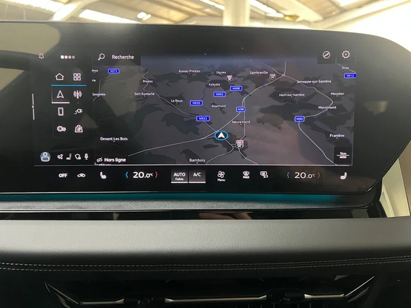 AUDI Q6 e-tron (2026) — foto 2 van 20