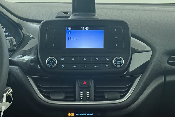 Ford Fiesta (2018) — foto 3 van 27