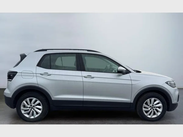 Volkswagen T-CROSS (2023) — foto 21 van 22