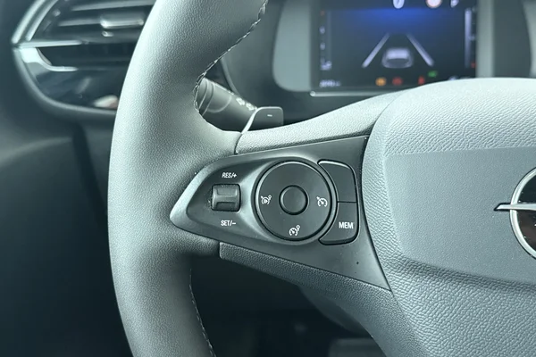 Opel Corsa (2025) — foto 6 van 24