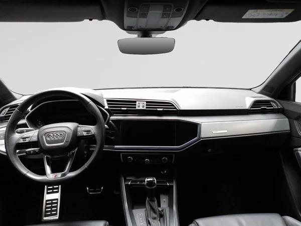 AUDI Q3 (2024) — foto 3 van 22