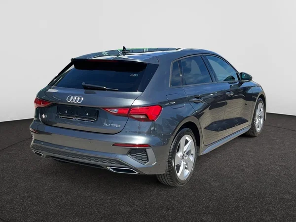 AUDI A3 Sportback (2024) — foto 12 van 22