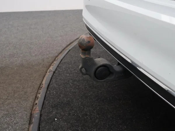 VOLKSWAGEN Passat Variant GTE (2022) — foto 21 van 30