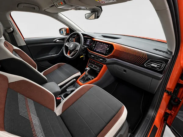 VOLKSWAGEN T-Cross (2020) — foto 12 van 14