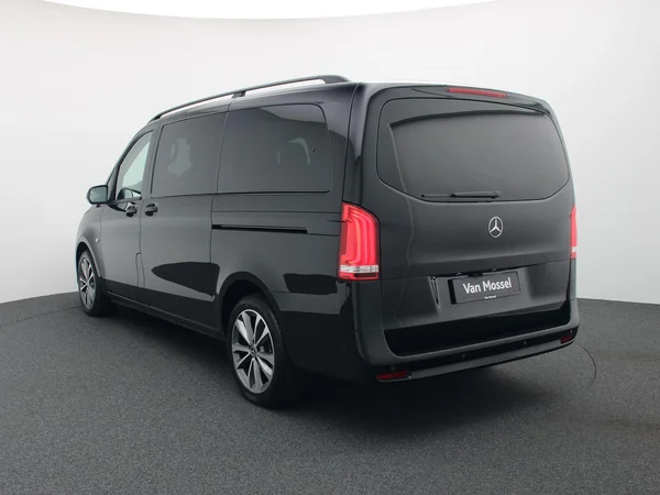 Mercedes-Benz Vito (2022) — foto 12 van 27