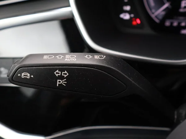 AUDI Q3 Sportback PHEV (2024) — foto 15 van 29