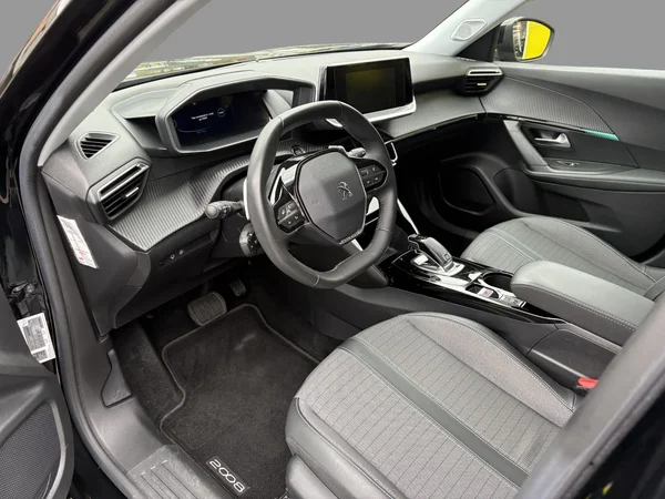 Peugeot 2008 (2021) — foto 5 van 20