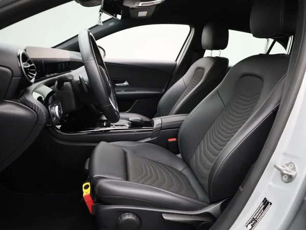 Mercedes-Benz A-Klasse (2022) — foto 4 van 43