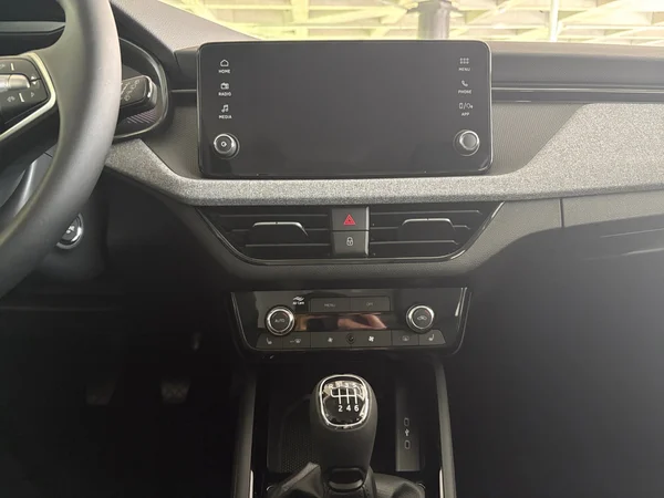 SKODA Kamiq (2025) — foto 8 van 24