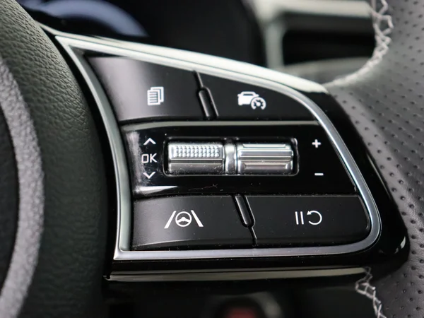 KIA Cee'd (2025) — foto 9 van 28