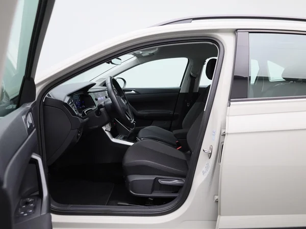 Volkswagen Taigo (2023) — foto 38 van 38