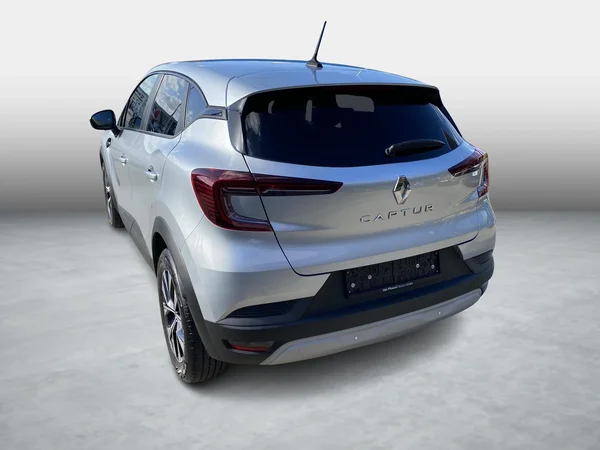 Renault Captur (2022) — foto 18 van 22
