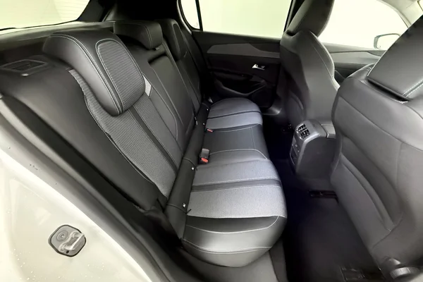Peugeot 308 (2023) — foto 7 van 29