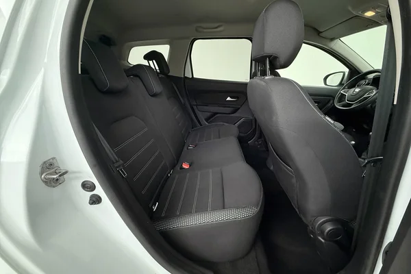 Dacia Duster (2019) — foto 17 van 31