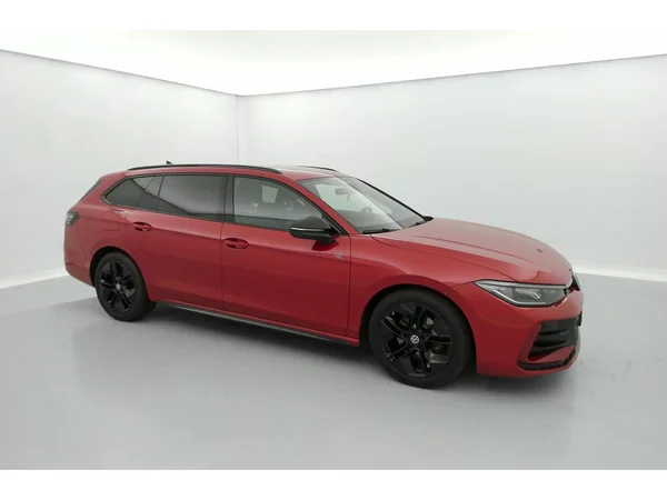 VOLKSWAGEN Passat SW (2024) — foto 35 van 36