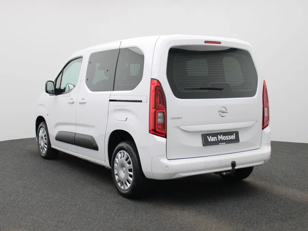 Opel Combo Life (2023) — foto 12 van 35