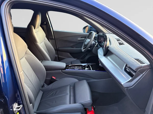 AUDI Q3 SUV e-hybrid (PHEV) (2025) — foto 10 van 22