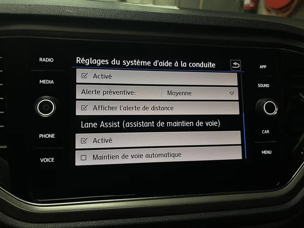 VOLKSWAGEN T-Roc (2020) — foto 6 van 20