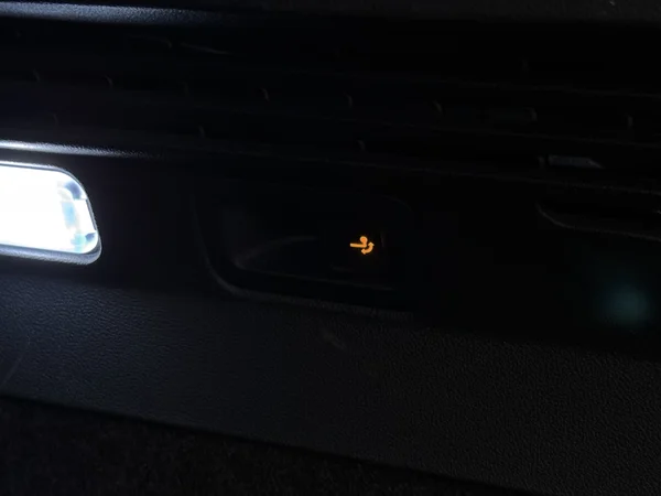VOLKSWAGEN ID.4 (2022) — foto 26 van 34