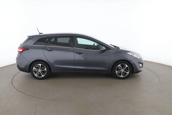 Hyundai i30 (2017) — foto 13 van 16