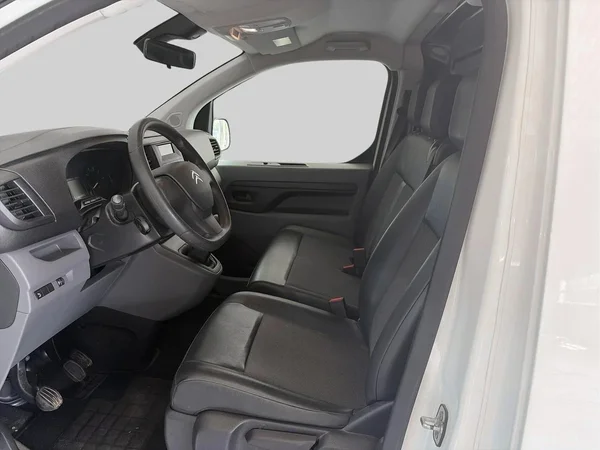 Citroën Jumpy (2020) — foto 15 van 16