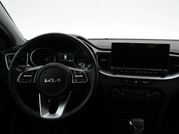 Kia cee'd (2024) — foto 9 van 23