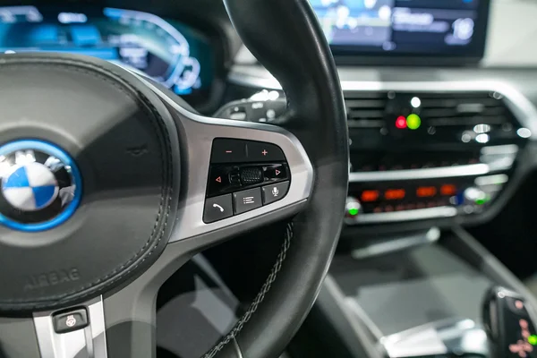 BMW 5 Reeks (2022) — foto 21 van 38
