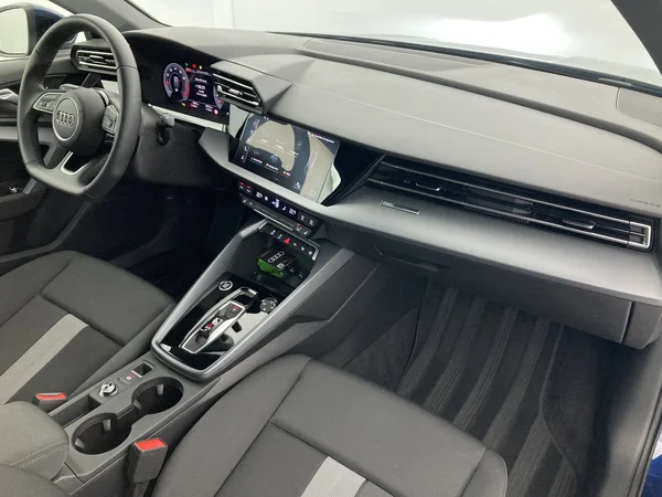 AUDI A3 Sportback (2024) — foto 29 van 36