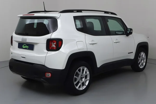 Jeep Renegade (2023) — foto 23 van 27