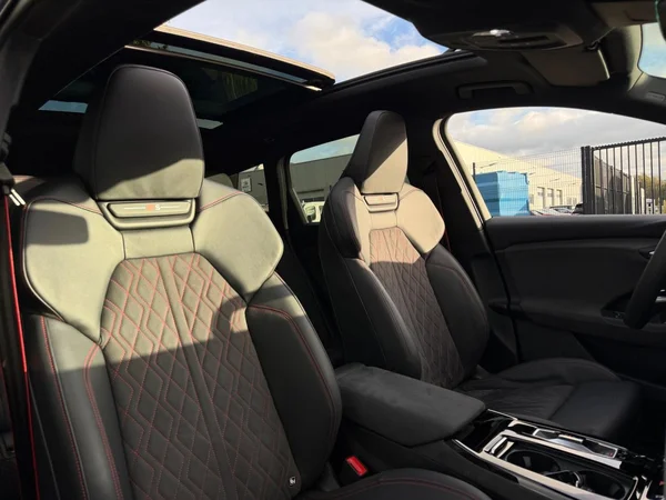 AUDI Q6 e-tron (2025) — foto 11 van 20