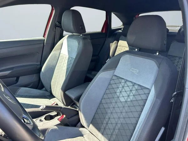 VOLKSWAGEN Taigo (2022) — foto 3 van 31