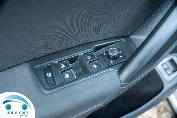 Volkswagen Tiguan (2023) — foto 22 van 43