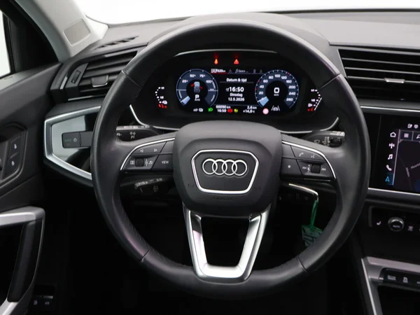 AUDI Q3 PHEV (2023) — foto 5 van 27