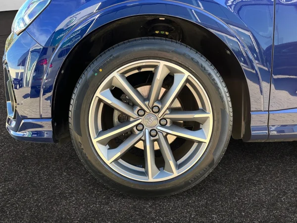 AUDI Q3 (2024) — foto 3 van 24