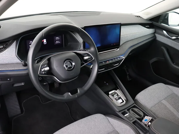 SKODA Octavia Combi (2024) — foto 17 van 19