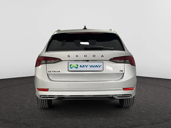 SKODA Octavia Combi (2024) — foto 11 van 15