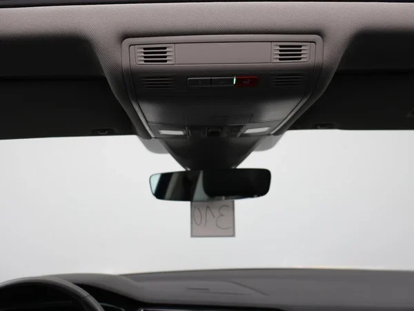 Volkswagen Tiguan Allspace (2021) — foto 21 van 31