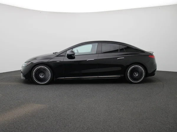 Mercedes-Benz EQE (2022) — foto 34 van 72